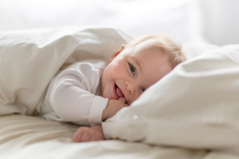 Kołdra dla noworodka - Jaka kołdra jest najlepsza dla niemowlaka?