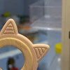 Babyono Gryzak Drewniany Silikonowy Kot Różowy