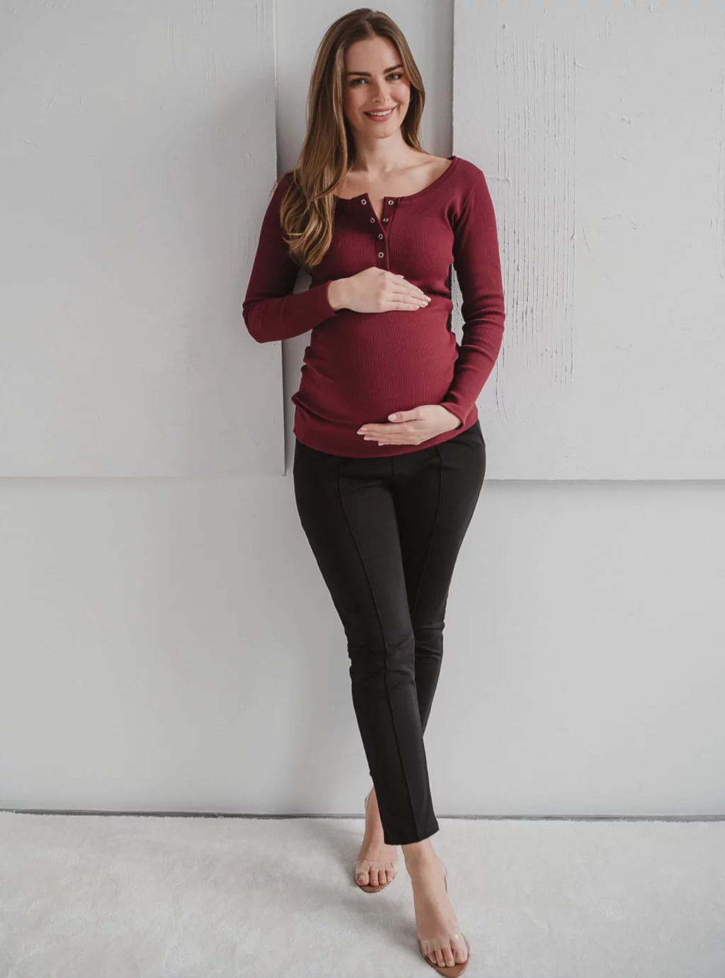 Klasyczne spodnie ciążowe GraceFit Mama czarne