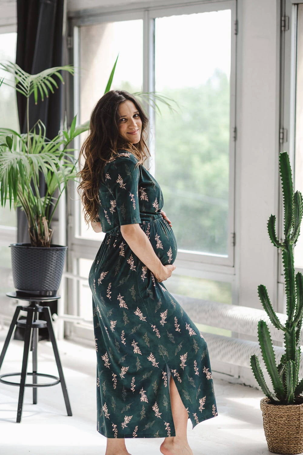 Sukienka ciążowa i do karmienia Two Ways LONG butelkowa zieleń w gałązki