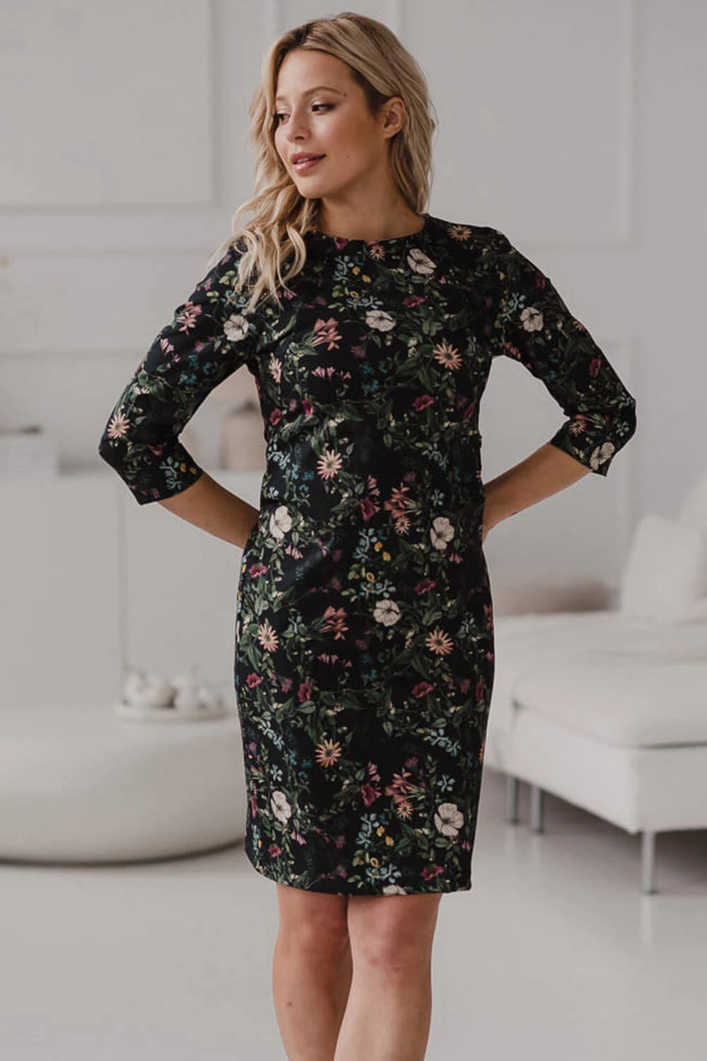 Sukienka do karmienia Milky Classic rękaw 3/4 czarna w kwiaty