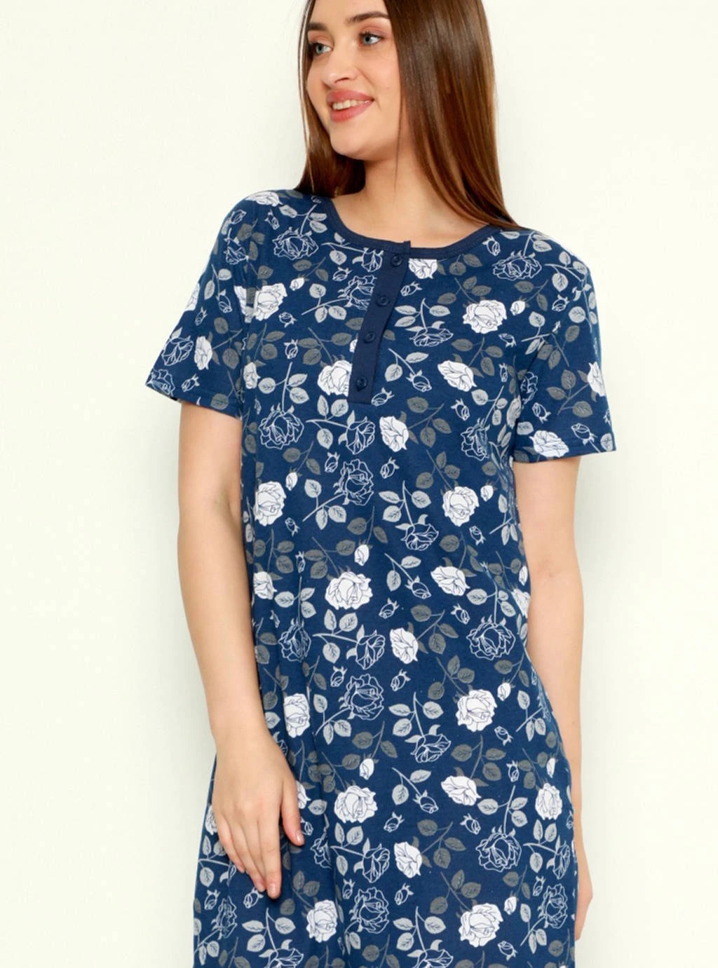 Koszula ciążowa Białe róże - granatowa