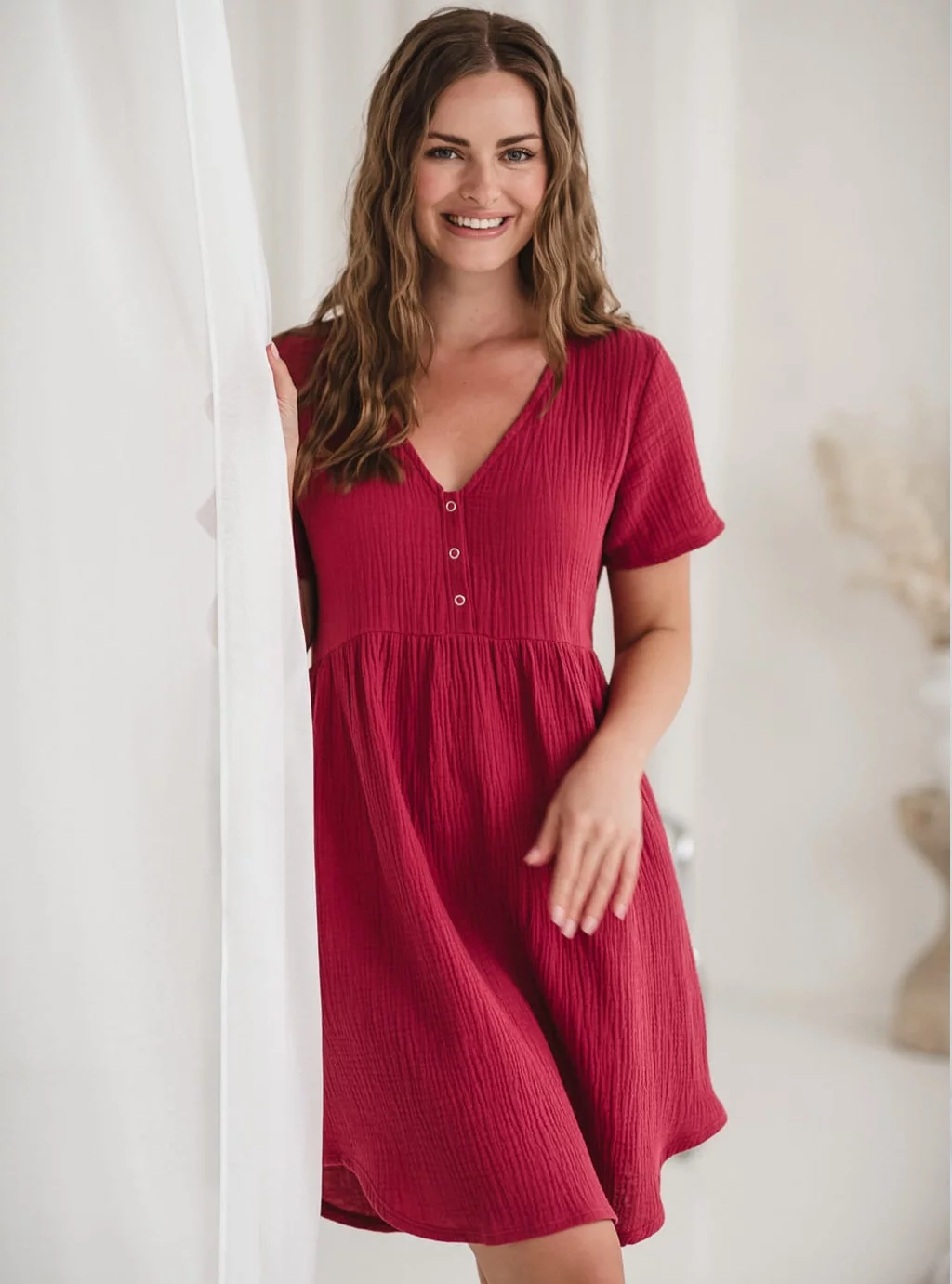 Muślinowa koszula nocna ciążowa do karmienia rozpinana Aurora malinowa