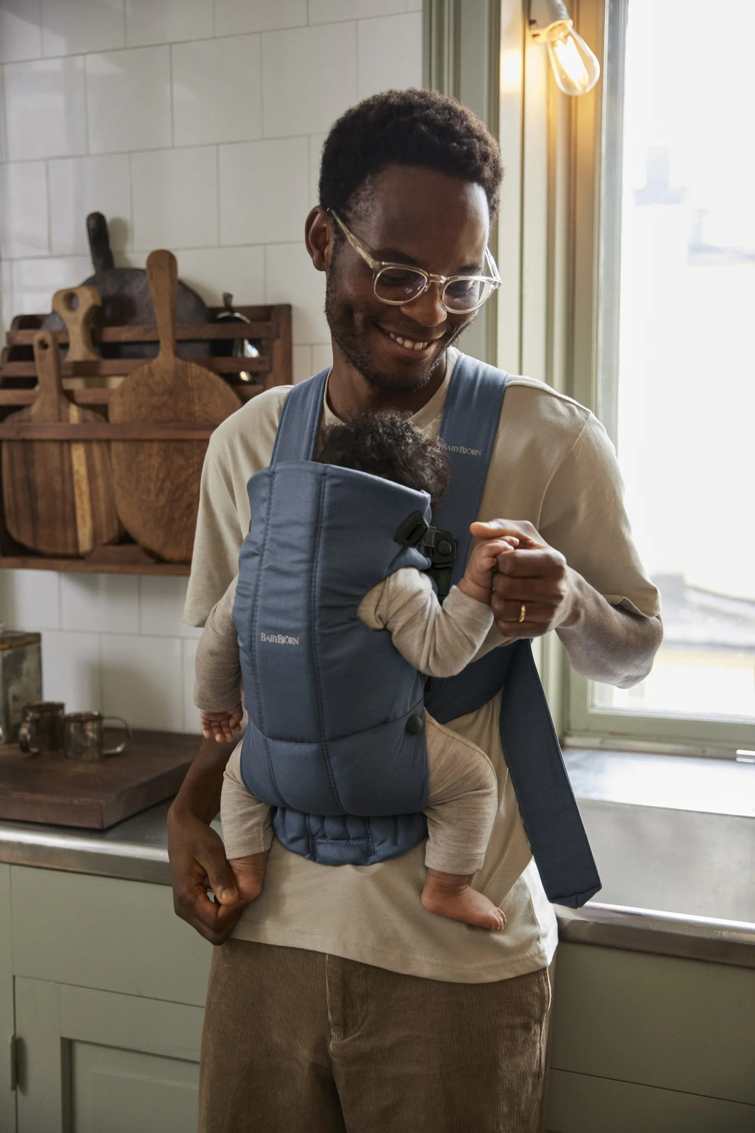 BABYBJORN MINI Woven – nosidełko, Niebieski / Vintage Indigo