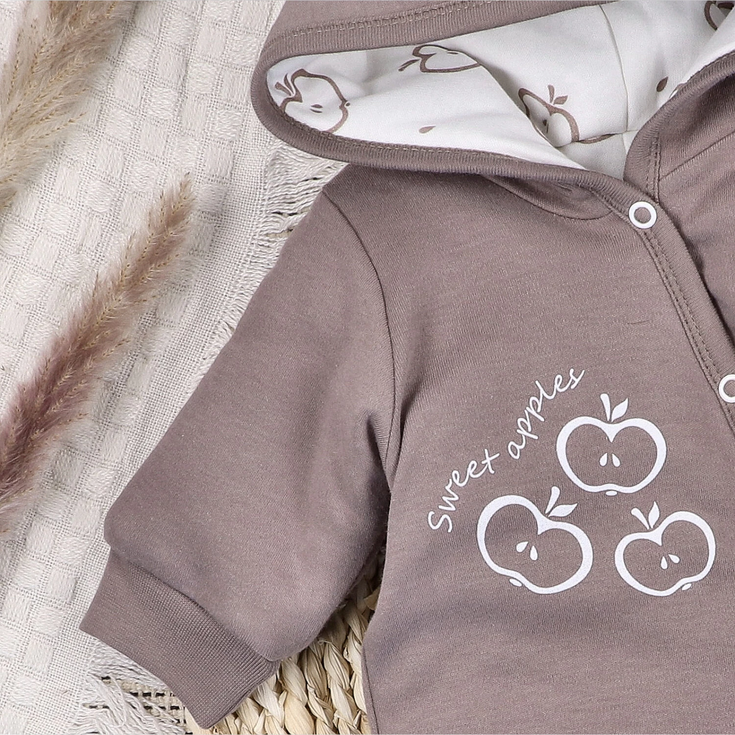Kombinezon niemowlęcy Happy Apples z bawełny organicznej