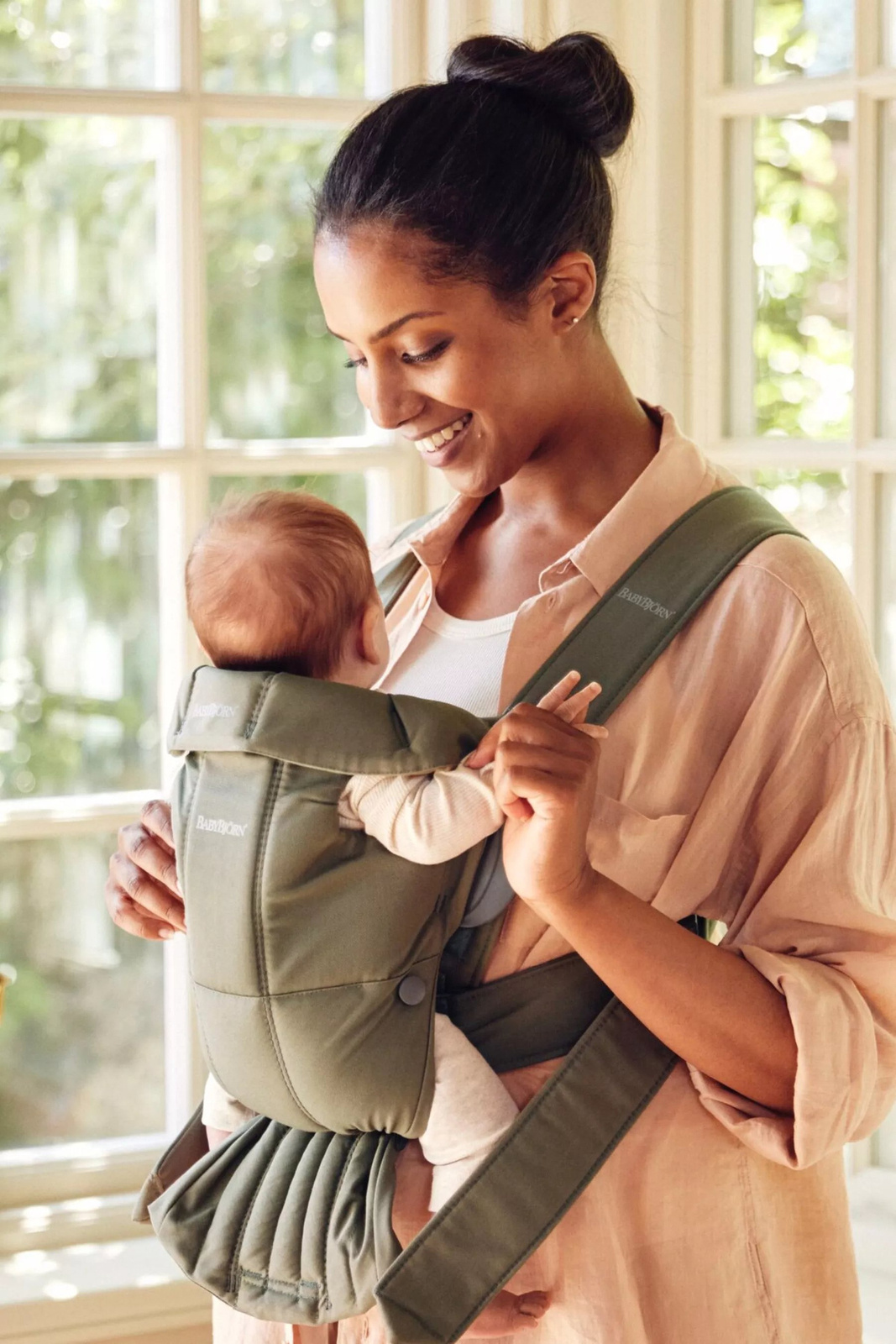 Nosidełko BABYBJORN MINI Woven – Ciemnozielone