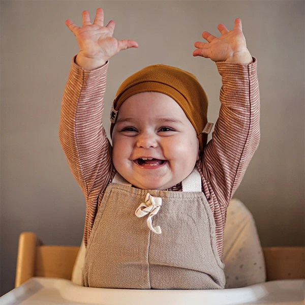 Czapka bawełniana dla chłopca jesienna, wiosenna, miodowa, Rafi