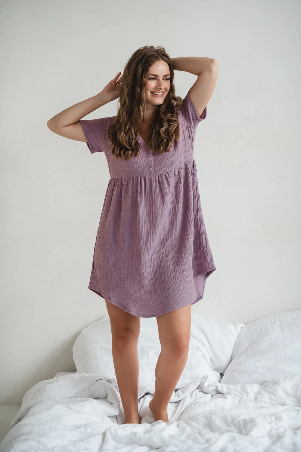 Bawełniana koszula nocna ciążowa do karmienia rozpinana Aurora lawendowa