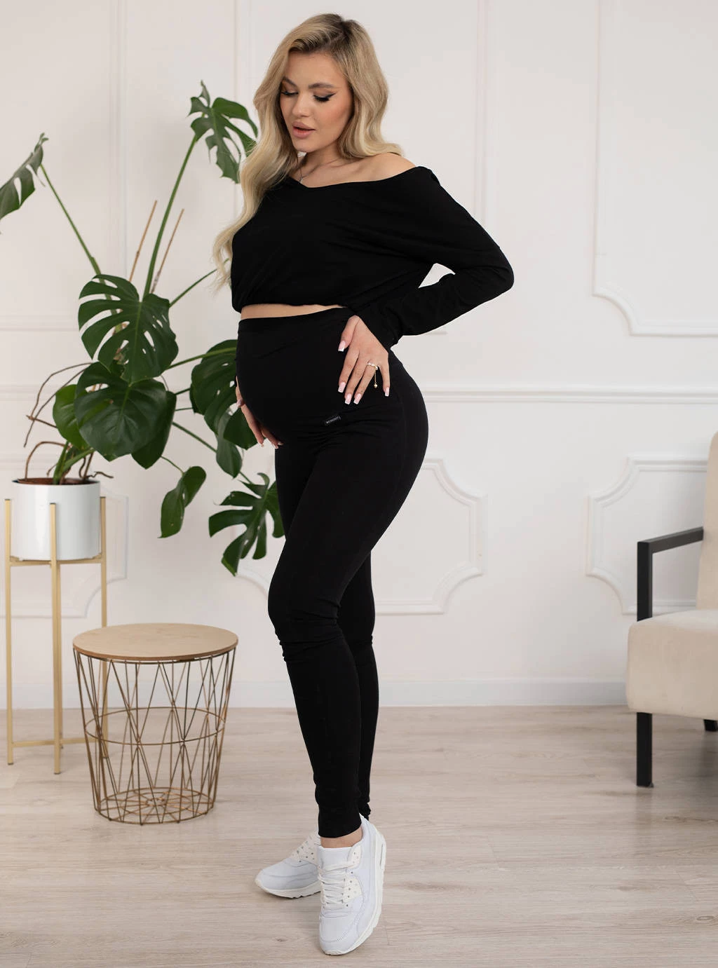 Legginsy ciążowe z kieszeniami Skyler - czarne