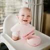 Babyono śliniak silikonowy regulowane zapięcie - różowy