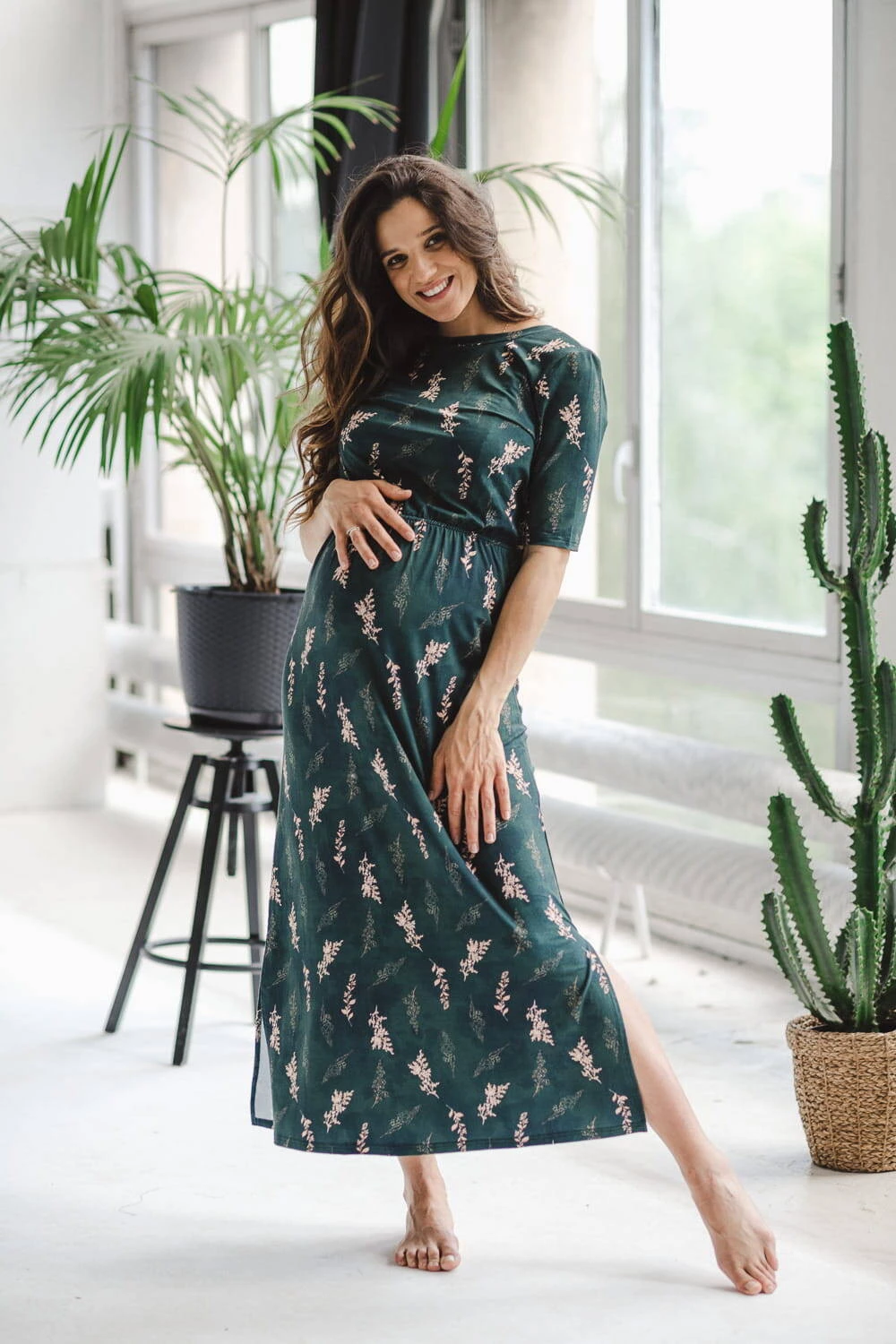 Sukienka ciążowa i do karmienia Two Ways LONG butelkowa zieleń w gałązki