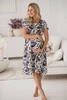 Sukienka ciążowa i do karmienia Lovely Dress Midi krótki rękaw kremowa w granatowe liście