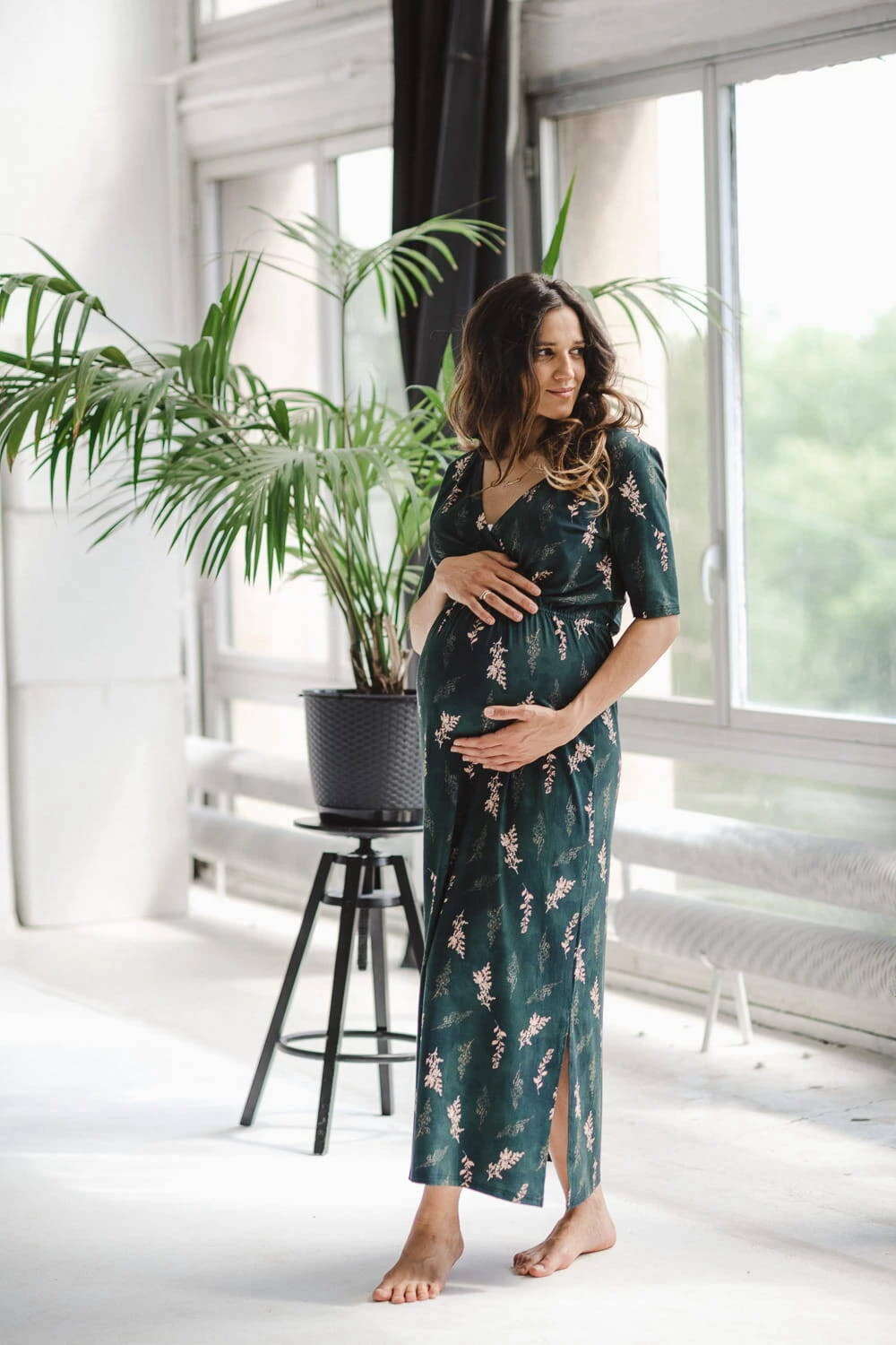 Sukienka ciążowa i do karmienia Two Ways LONG butelkowa zieleń w gałązki