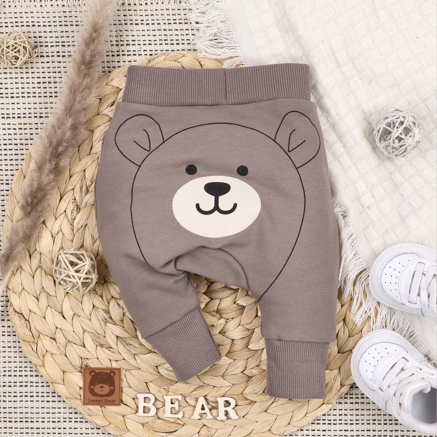 Dziecięce spodnie dresowe Sweet Bear z bawełny organicznej