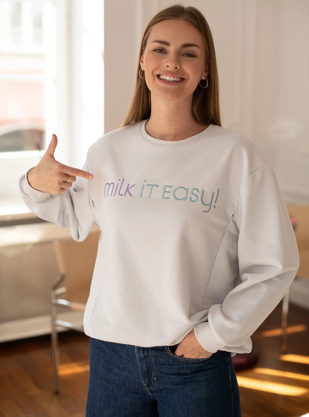 Bluza ciążowa i do karmienia oversize z haftem Milk It Easy! jasny szary