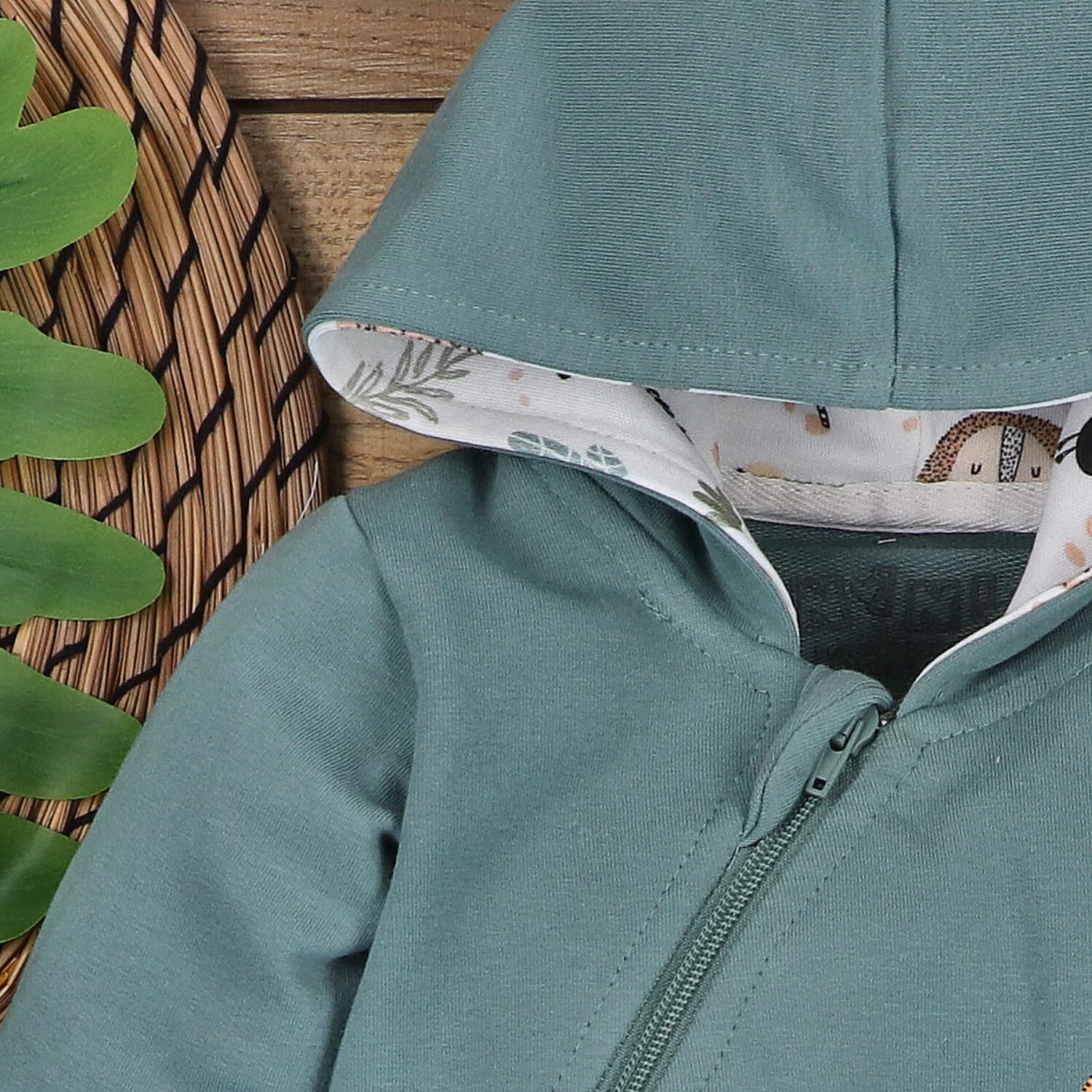 Dziecięca bluza dresowa Wild Animals z bawełny organicznej
