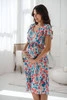 Sukienka ciążowa i do karmienia Lovely Dress Midi krótki rękaw paisley na jasnym