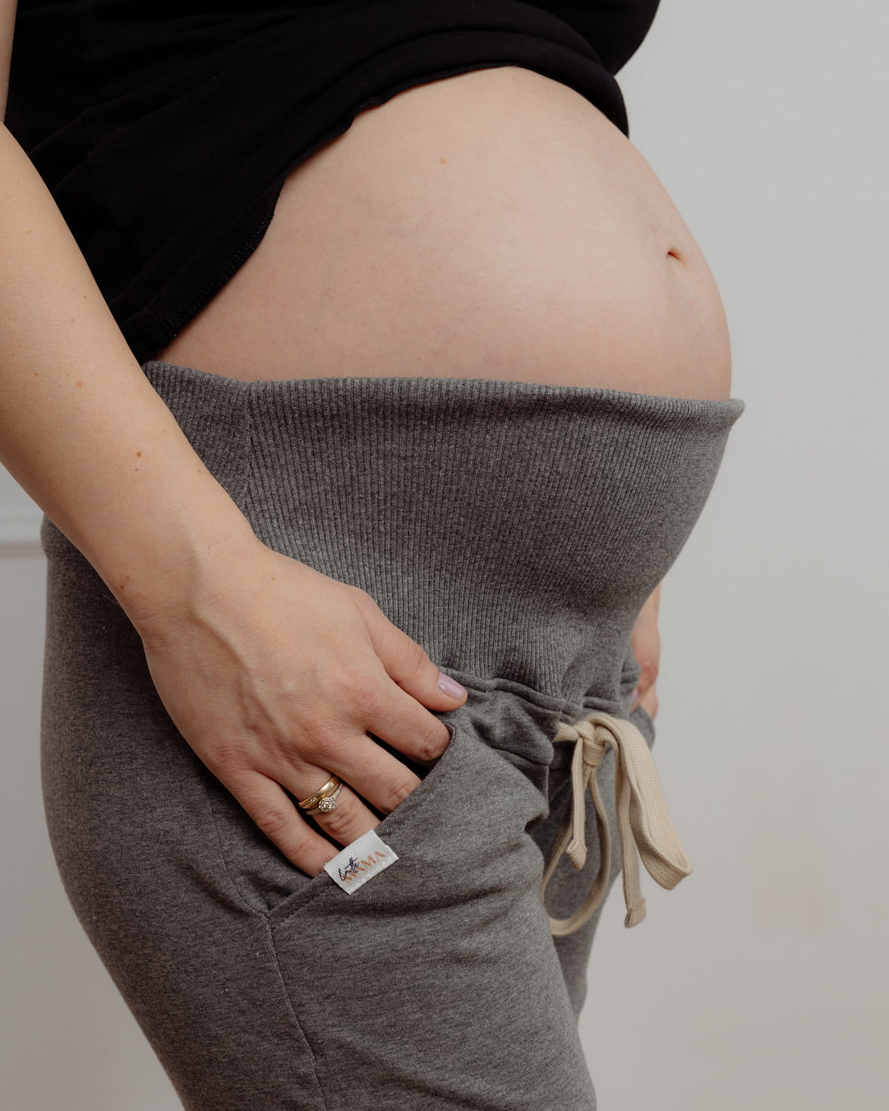 Spodnie Ciążowe  NEVER WALK ALONE  - Szare
